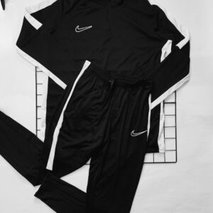Conjunto NK Academy