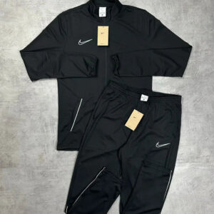 Conjunto NK Dri-Fit 2021 (Branco e Preto)