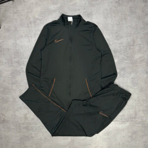 Conjunto NK Dri-Fit 2021 (Preto e Laranja)